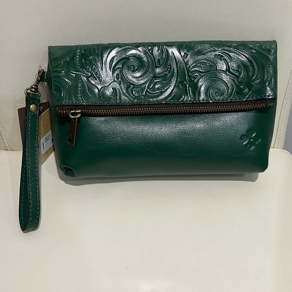 Patricia Nash  Valerie Soft Green Floral Leather Clutch/Wristlet
